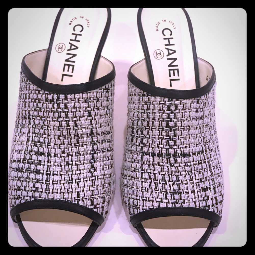 Chanel basket weave open toe sandals size 37